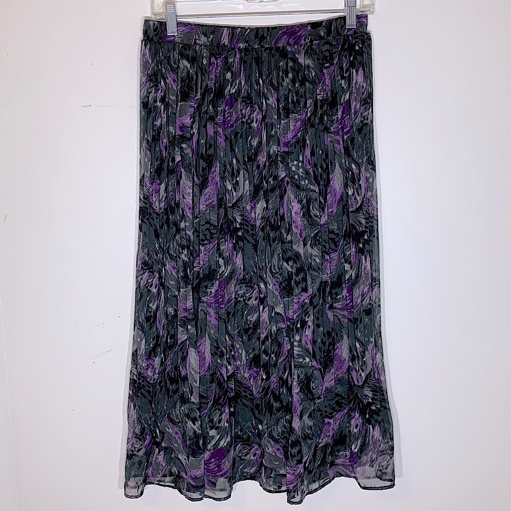 NWT Christopher & Banks szS‎ soft pleated skirt